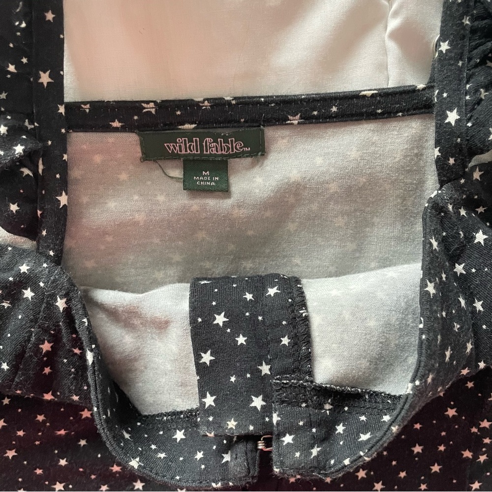 Wild fable black and white star print tank crop top